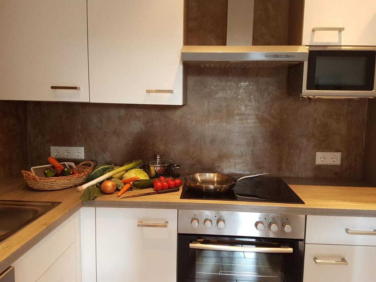 Ferienwohnung Burgblick Im Neuffener Tal Mit Sauna Und Wallbox Frickenhausen  Экстерьер фото