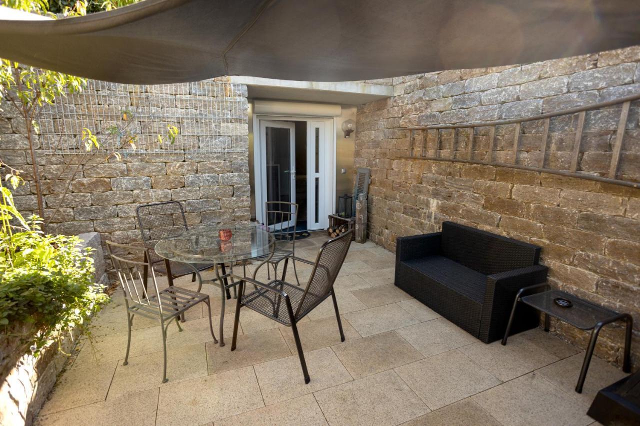 Ferienwohnung Burgblick Im Neuffener Tal Mit Sauna Und Wallbox Frickenhausen  Экстерьер фото